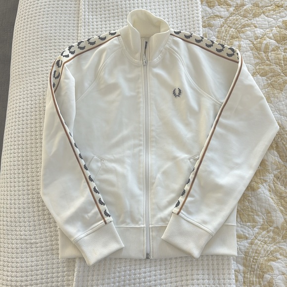 Fred Perry laurel wreath track jacket - Picture 2 of 7